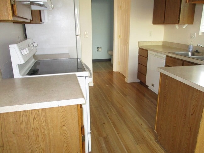 Foto del edificio - 120-1