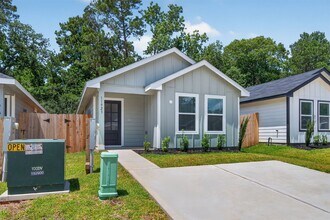 Building Photo - 11923 Detar Ct
