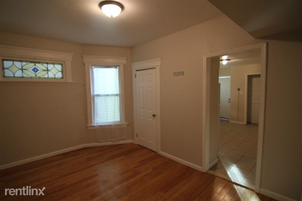 Building Photo - 194 N 11th St