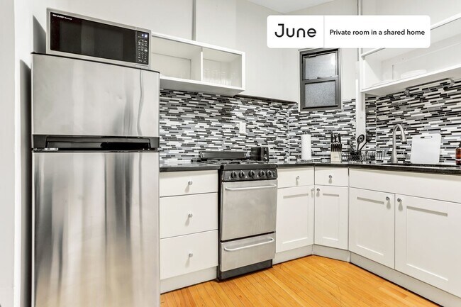 Foto del edificio - Room in Shared 2 bed/1 bath home