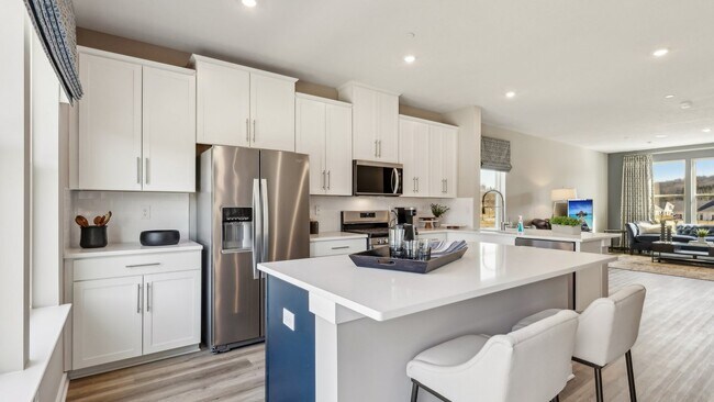 Foto del edificio - 9719 Hopkins St