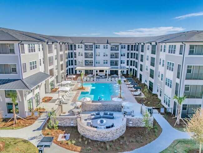Building Photo - Monument at Pooler
