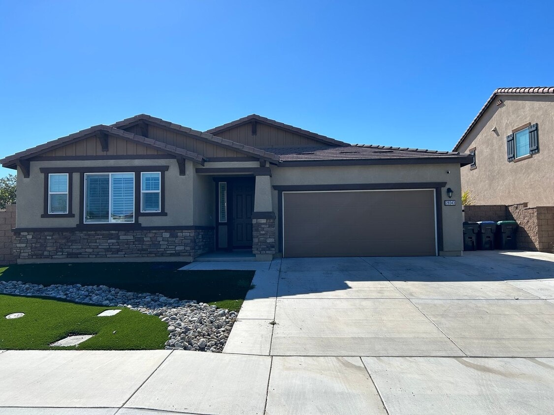 Primary Photo - 28343 Harvest Gold Ct