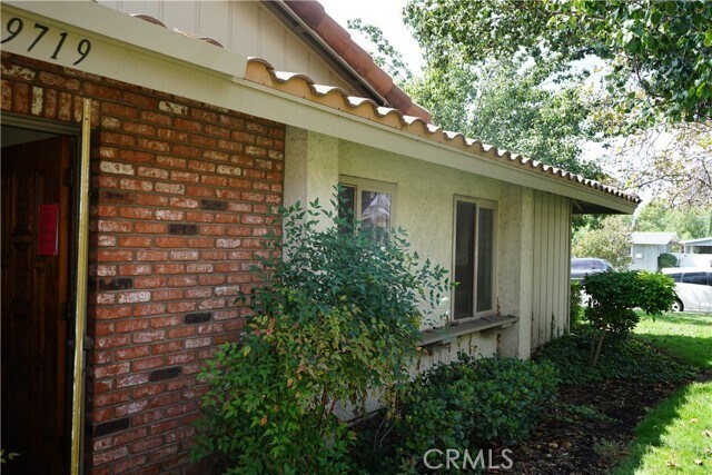 Building Photo - 9719 Fremont Ave