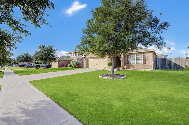 Foto del edificio - 9814 Garnet Springs Dr