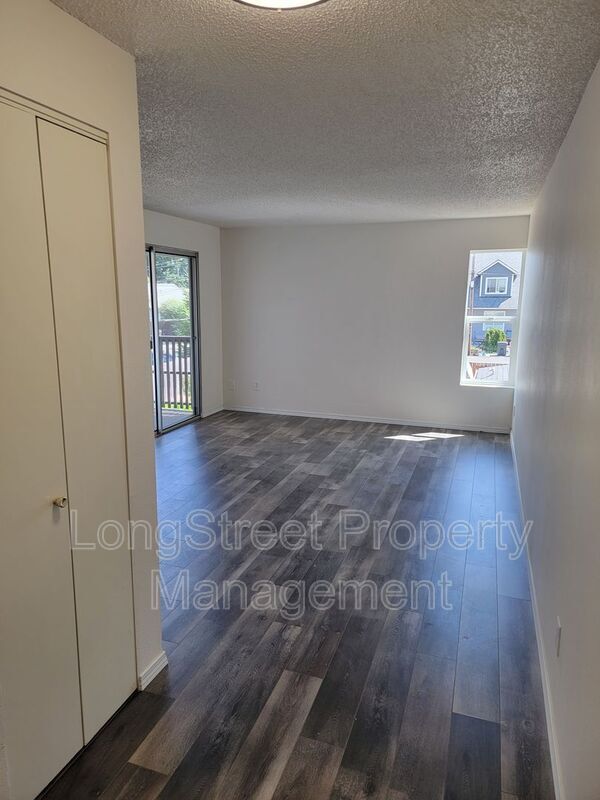 Foto del edificio - 627 3rd St