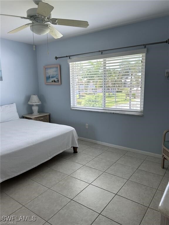 Foto del edificio - 190 N Collier Blvd