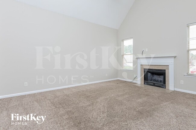 Building Photo - 1000 Medinah Dr