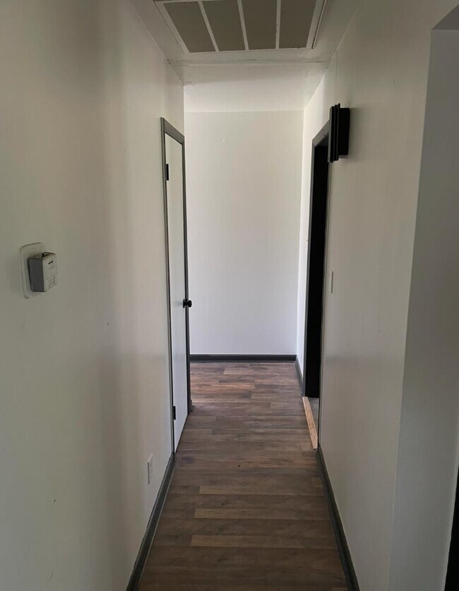 Foto del edificio - 1717 N Husband St