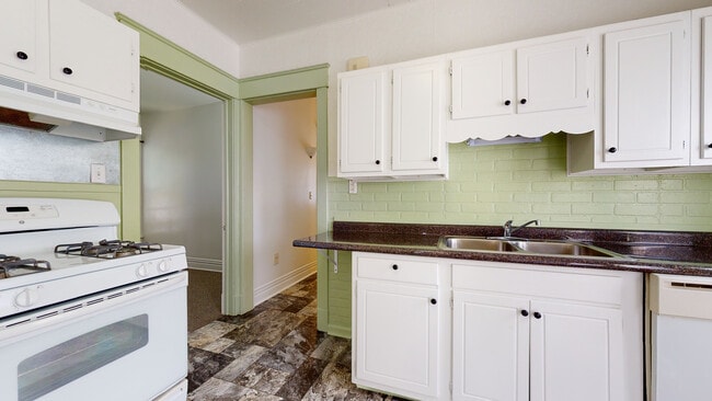 Foto del edificio - 2505 Poplar St