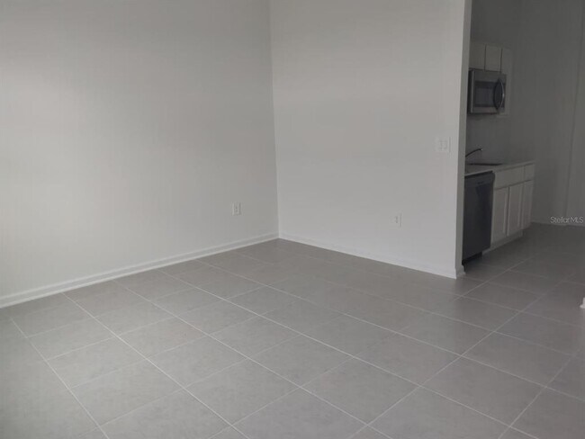 Foto del edificio - 4317 Riverbend Blvd