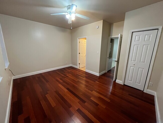 Foto del edificio - 2135 S 5th St