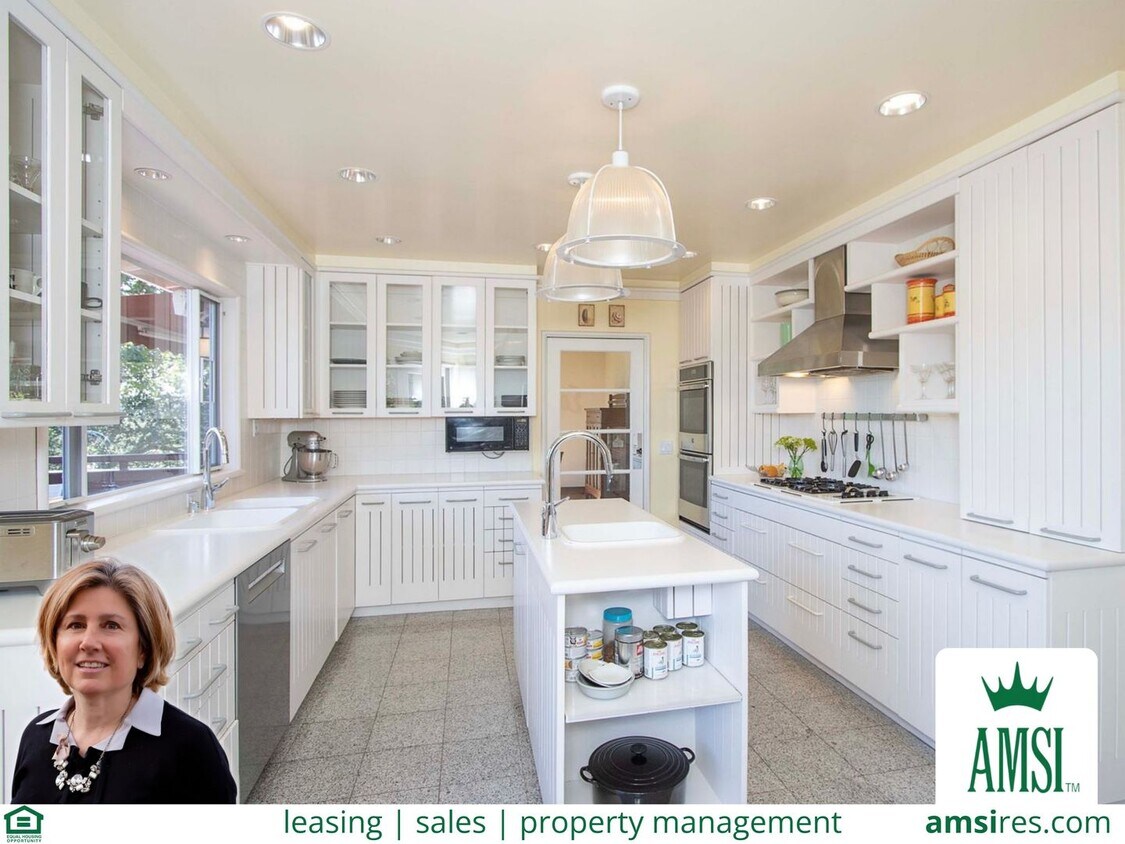 Foto principal - Gated 4bd/3ba Kentfield Home