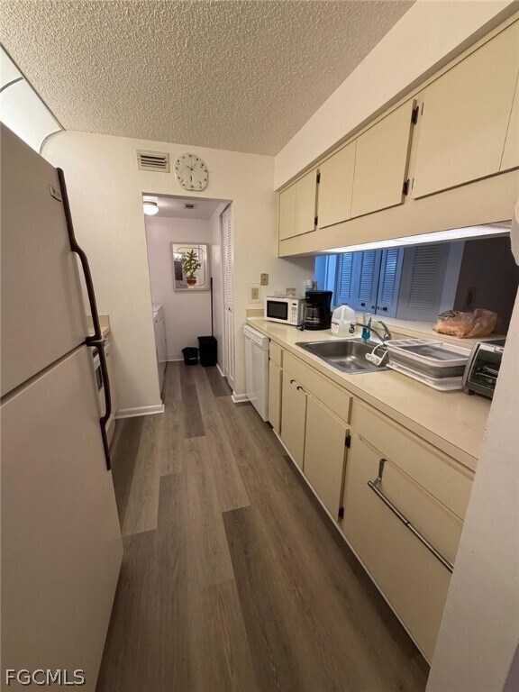 Foto del edificio - 9570 Green Cypress Ln