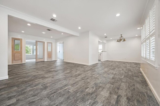 Building Photo - 3831 Linklea Dr