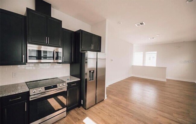 Foto del edificio - 6824 Bridgman St