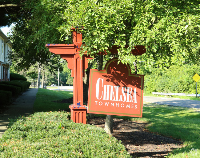 Pylon Sign - Chelsea Townhomes