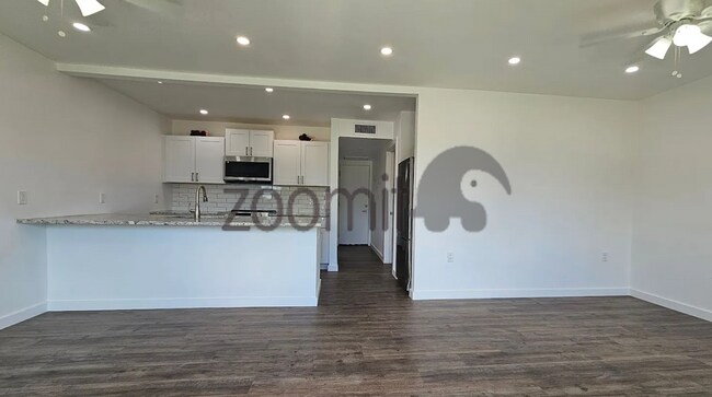 Foto del edificio - 1226 E Campbell Ave