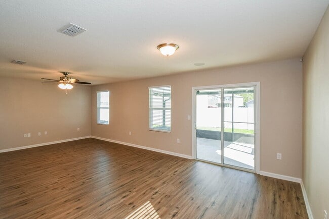 Foto del edificio - 2226 Pebble Point Dr