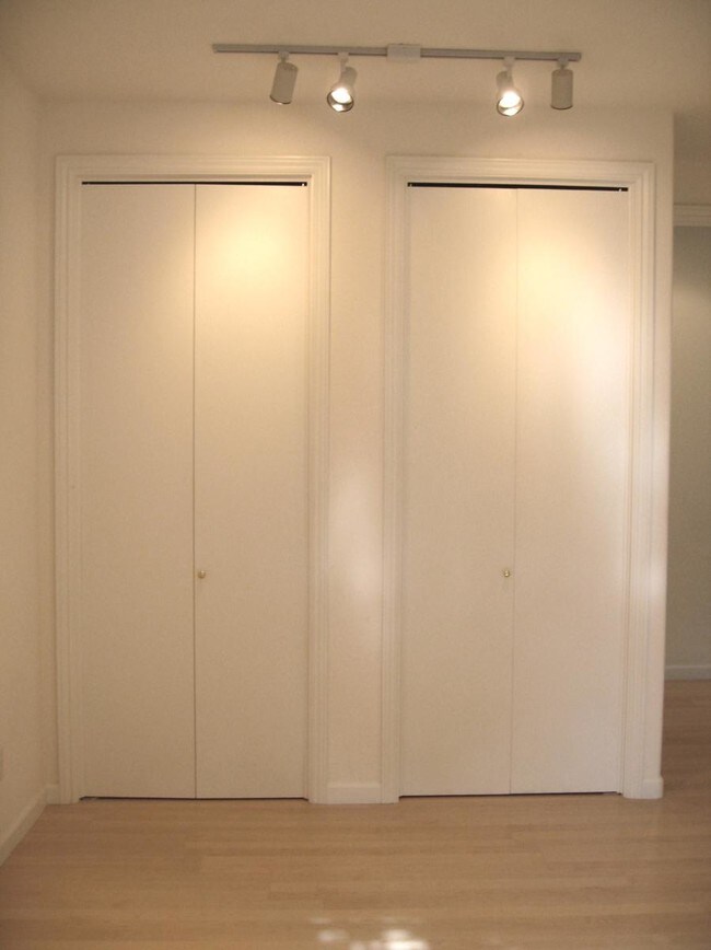 Mud Room - 12 Winship Ln