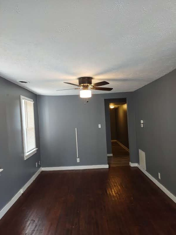 Foto del edificio - 4318 Nevada Ave