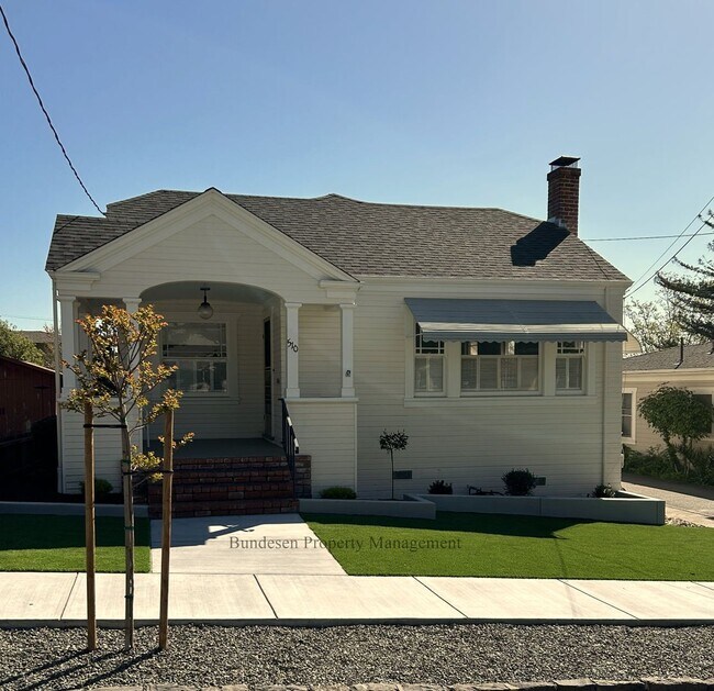 Building Photo - 510 Liberty Street, Petaluma, CA 94952