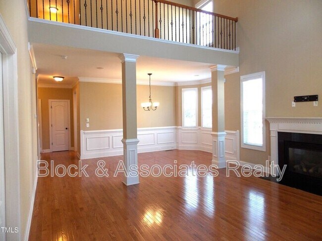 Building Photo - 104 Pascalis Pl