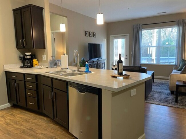 Foto del edificio - 4788 Holmes St