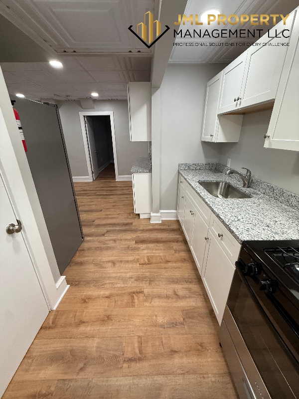 Building Photo - 321 Union St