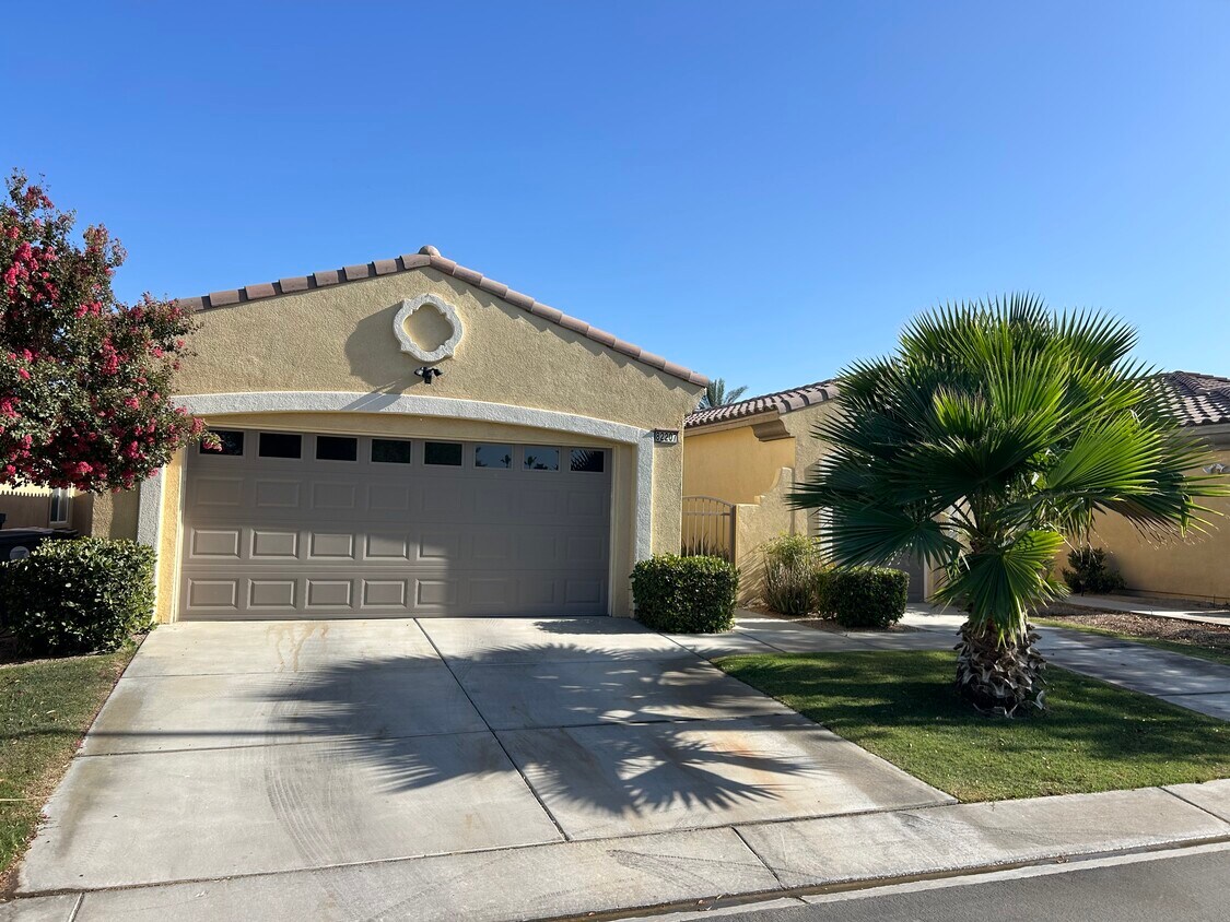 Foto principal - 82207 Burton Ave
