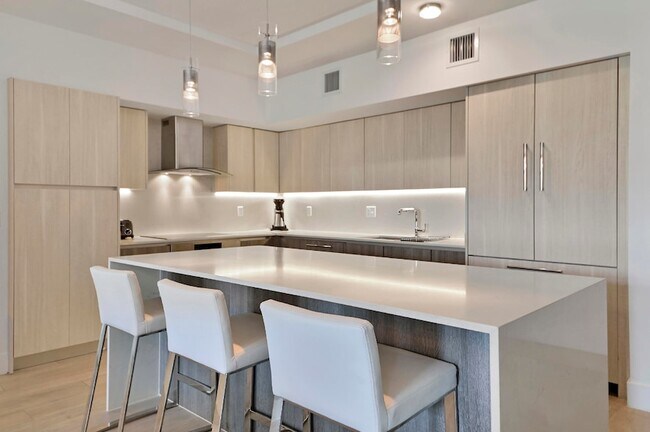 Foto del edificio - 111 SE 1st Ave