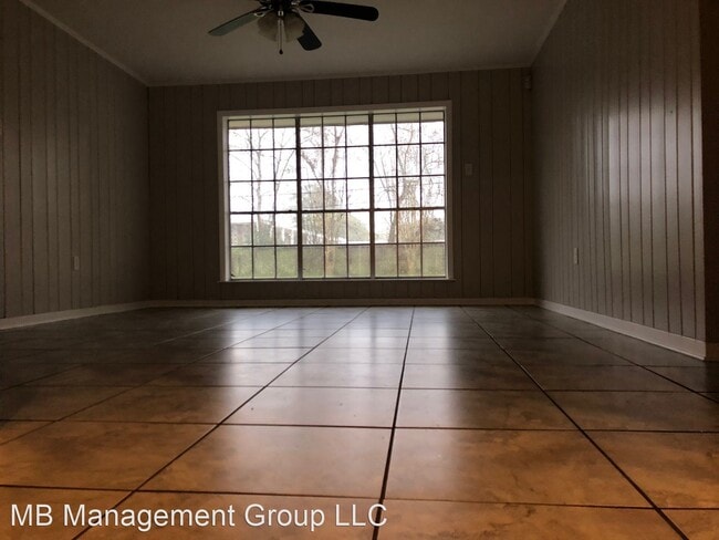 Foto del edificio - 3 br, 2 bath House - 1044 Monterrey Blvd.