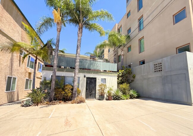 Foto del edificio - 4212 Alabama St