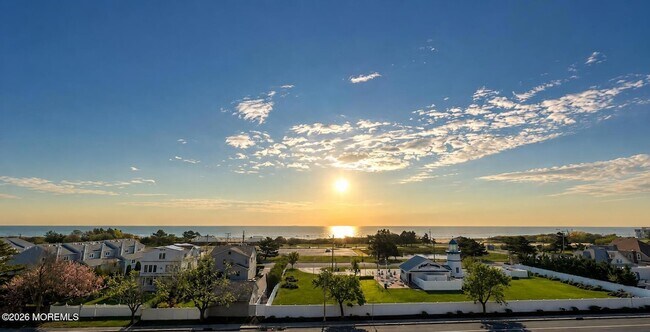 Foto del edificio - 422 Ocean Blvd N