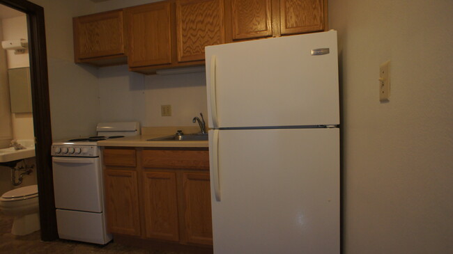 Apt 110 - Parkview Apartments