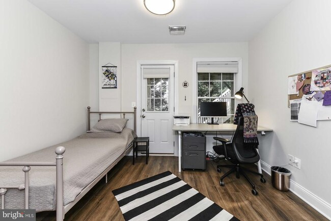 Foto del edificio - 1017 N Kensington St