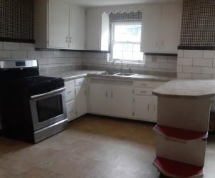 Building Photo - 2806 Anderson Dr