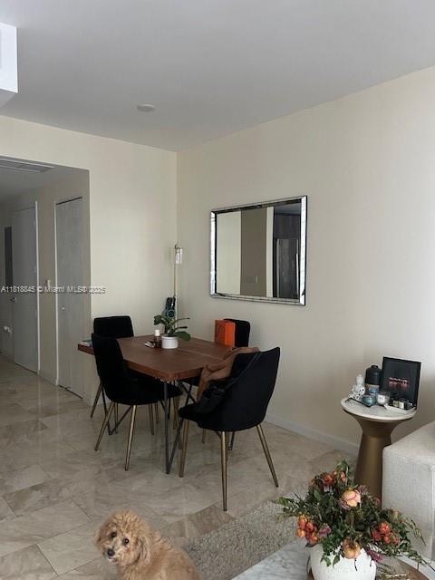 Foto del edificio - 488 NE 18th St