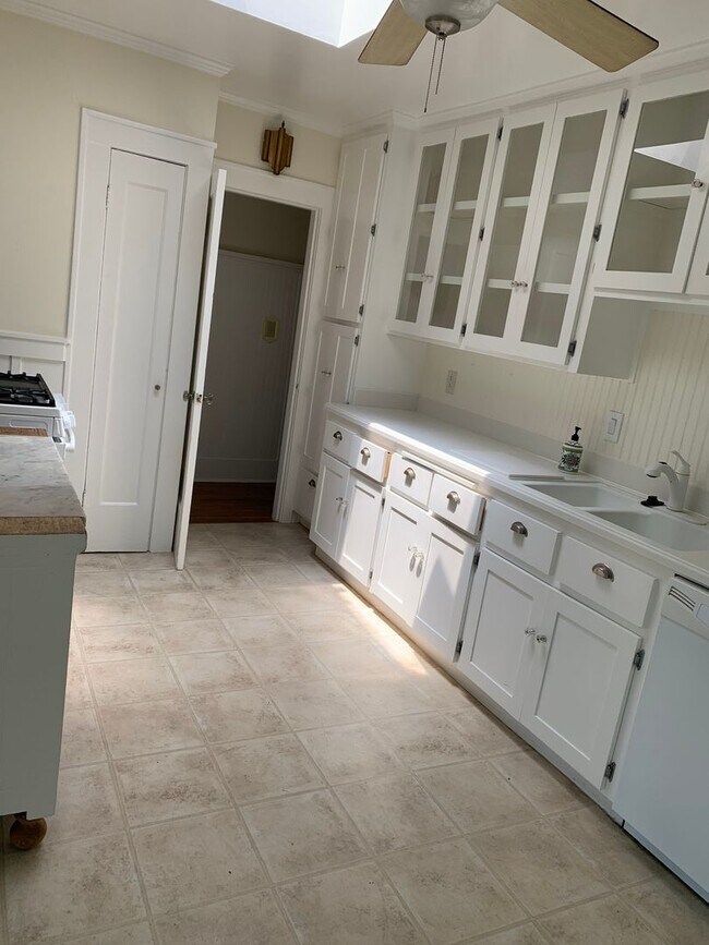 Foto del edificio - 1145 Grandview Ave