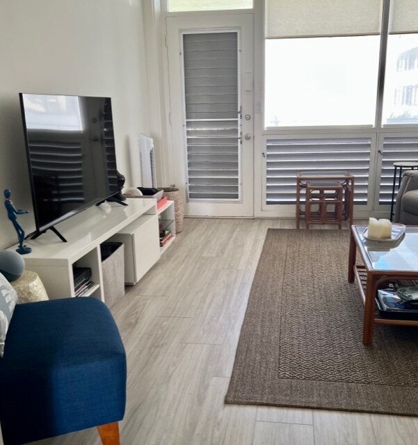 Foto del edificio - 425 ena Rd
