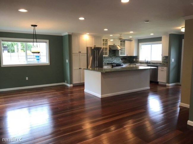 Building Photo - 3 br, 2 bath House - 21 Kai Nana Pl
