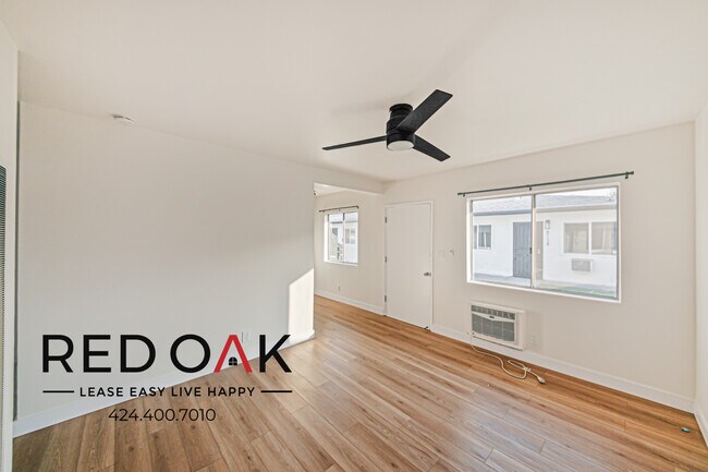 Foto del edificio - 8136 Constance St