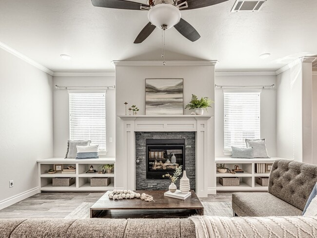 Building Photo - Pool + Deer Creek Schools + 4 bedrooms + 3 car garage + Bonus Room