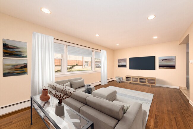 Foto del edificio - 2245 Des Plaines Ave