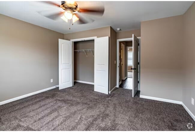 Building Photo - 2517 Rollow Ln