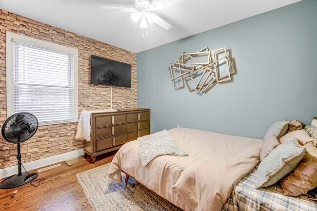 Foto del edificio - 10516 S Eggleston Ave