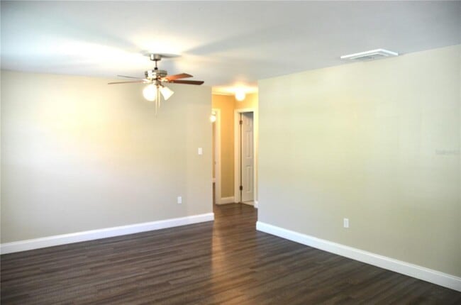 Building Photo - 1108 Flamingo Dr