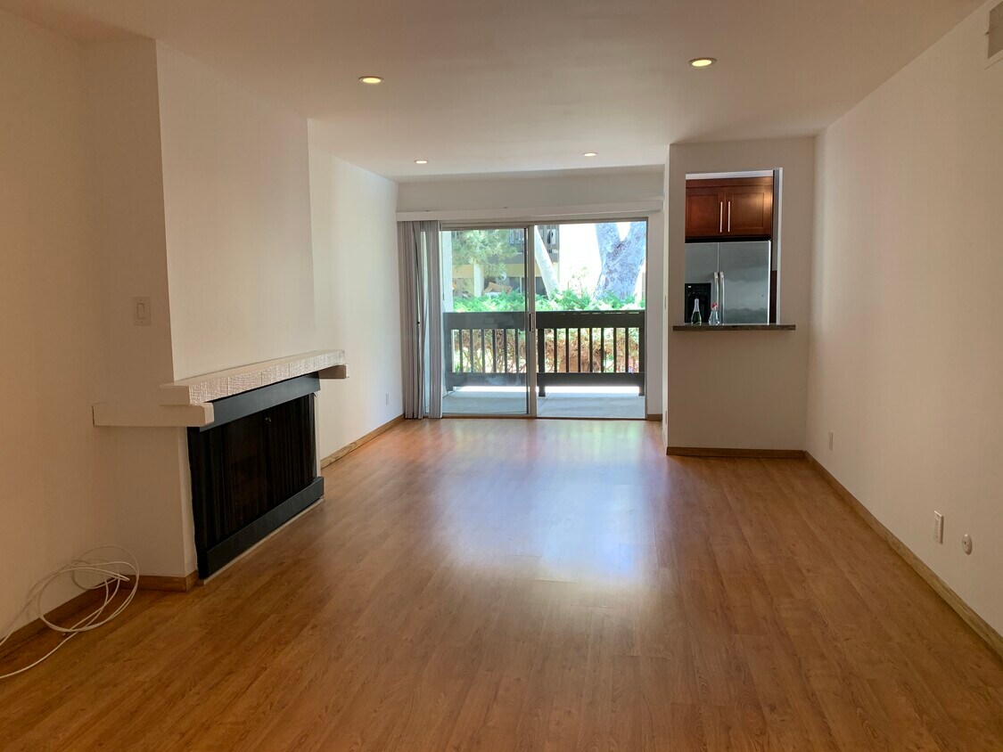 8108 Summertime Ln Unit 8108, Culver City, CA 90230 Condo for Rent in