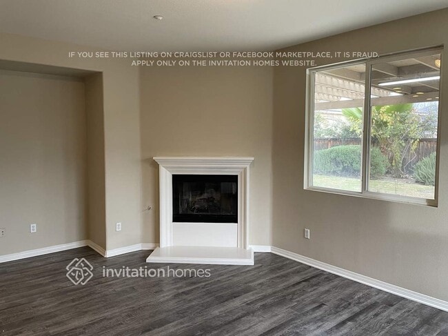 Building Photo - 1021 E Pennsylvania Ave