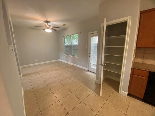 Building Photo - 3727 W Ashford Villa Ln